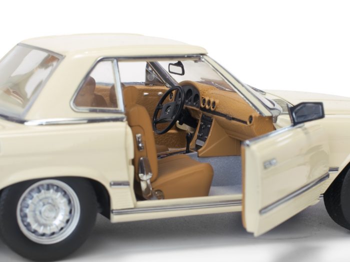 1977 Mercedes-Benz 350 SL Hard Top - Image 4