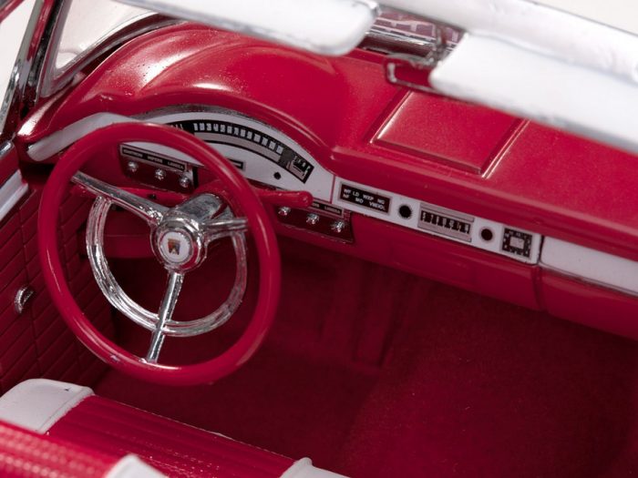 1957 FORD FAIRLANE SKYLINER - Image 4