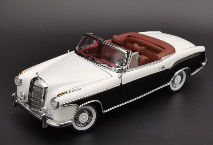 1960 Mercedes-Benz 220 SE Cabriolet - Image 2