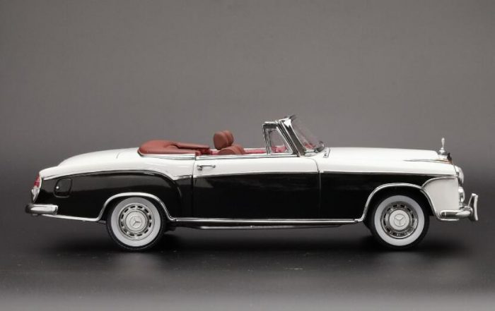 1960 Mercedes-Benz 220 SE Cabriolet - Image 4