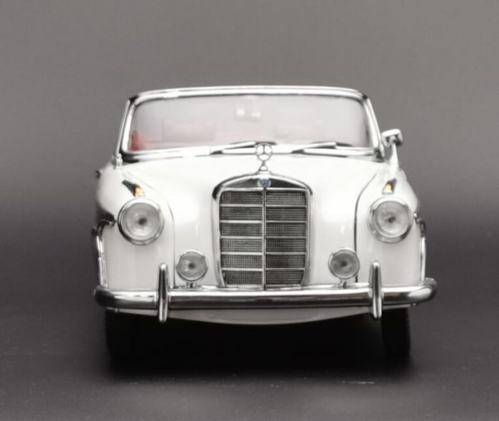 1960 Mercedes-Benz 220 SE Cabriolet - Image 5
