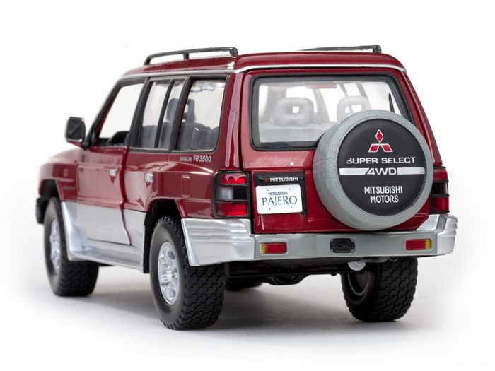 1998 Mitsubishi Pajero Long 3.5 V6 - Image 3