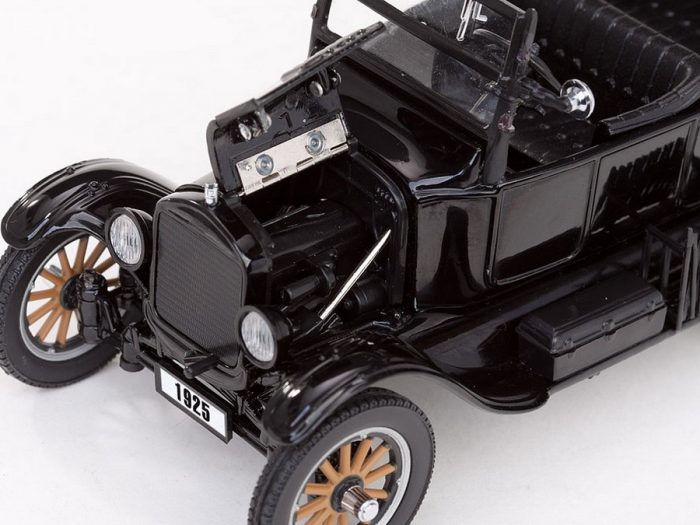 1925 Ford Model T Touring ( Open ) - Image 4