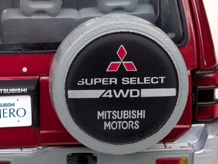 1998 Mitsubishi Pajero Long 3.5 V6 - Image 7