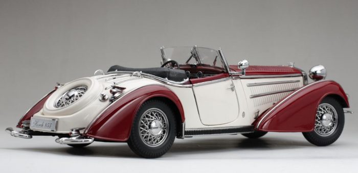 1939 Horch 855 Roadster-Dark Red/White - Image 2