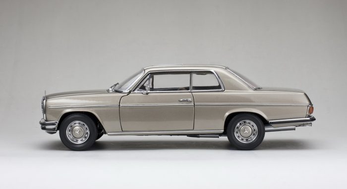 1973 Mercedes-Benz Strich 8 Coupé -- Beige Gray Metallic - Image 12