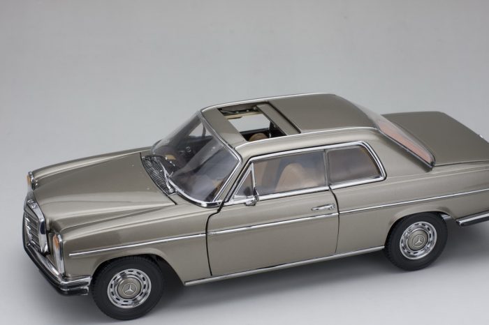1973 Mercedes-Benz Strich 8 Coupé -- Beige Gray Metallic - Image 5