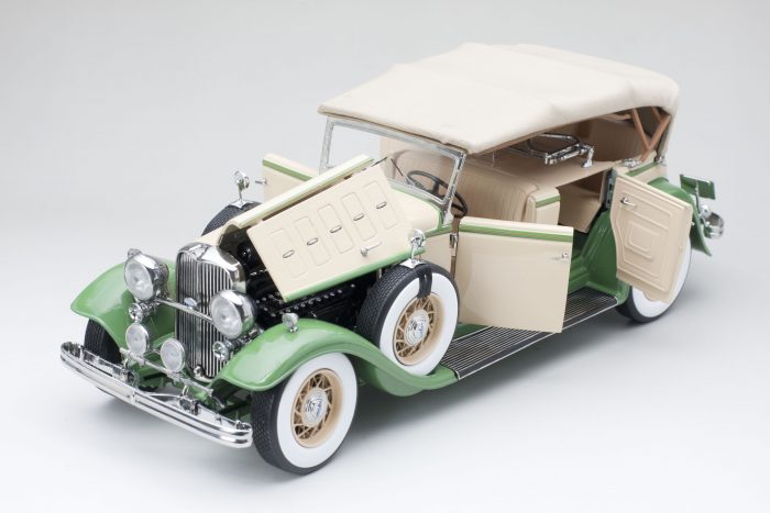 1932 Ford Lincoln KB Top Up-Light tan/Light green - Image 2