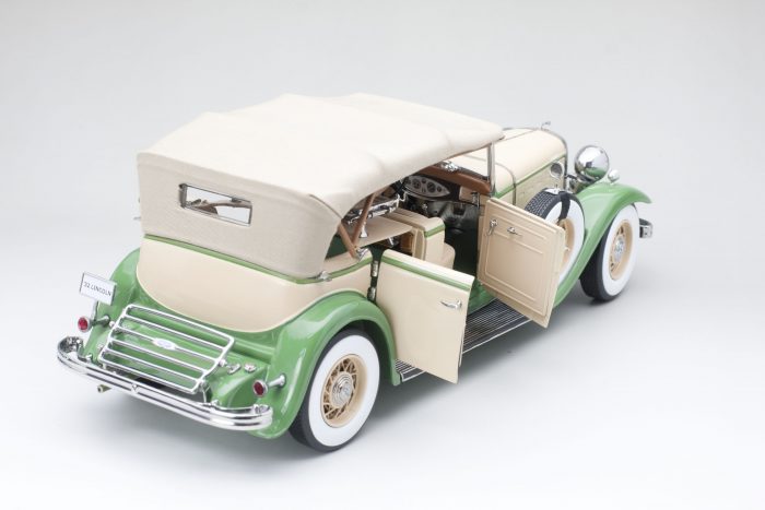 1932 Ford Lincoln KB Top Up-Light tan/Light green - Image 3