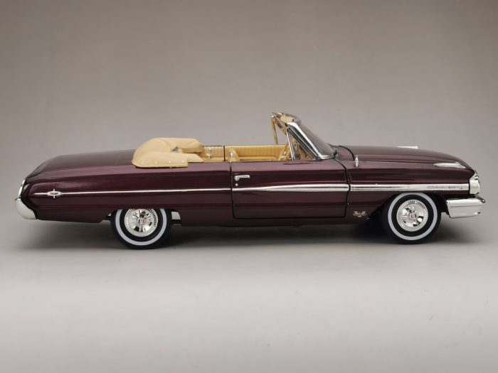 1964 Ford Galaxie 500/XL Open Convertible - Vintage Burgundy - Image 10