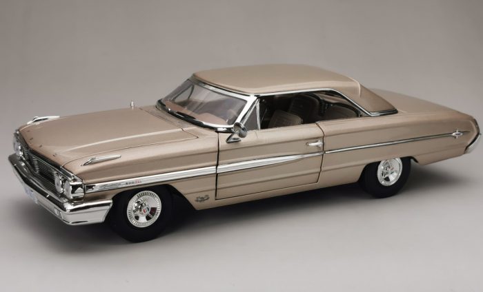 1964 Ford Galaxie 500/XL Hardtop - Chantilly Beige - Image 6
