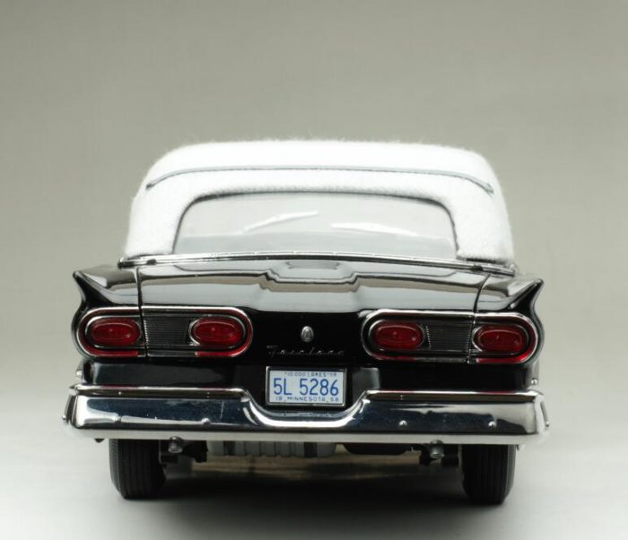 1958 Ford Fairlane 500 Closed Convertible - Image 5