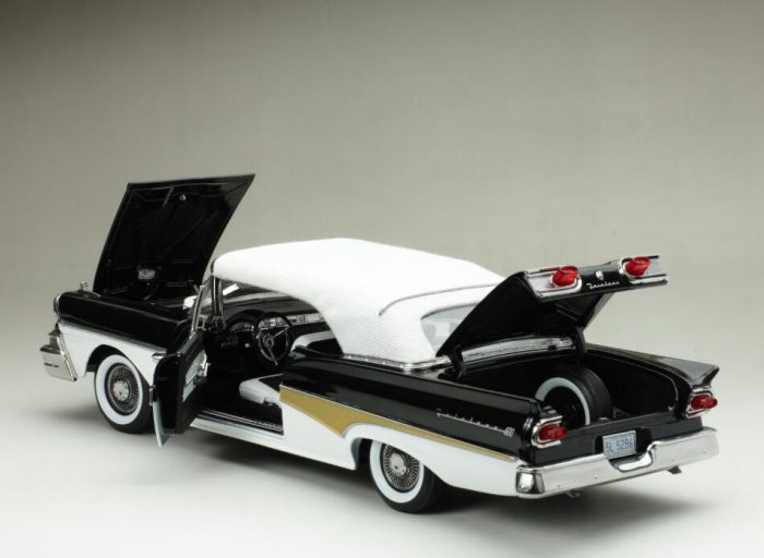 1958 Ford Fairlane 500 Closed Convertible - Image 7