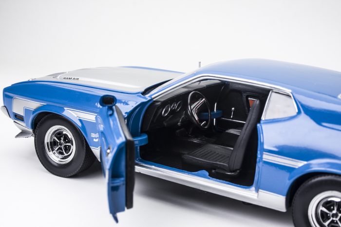 1971 Ford Mustang BOSS 351 - Grabber Blue - Image 8