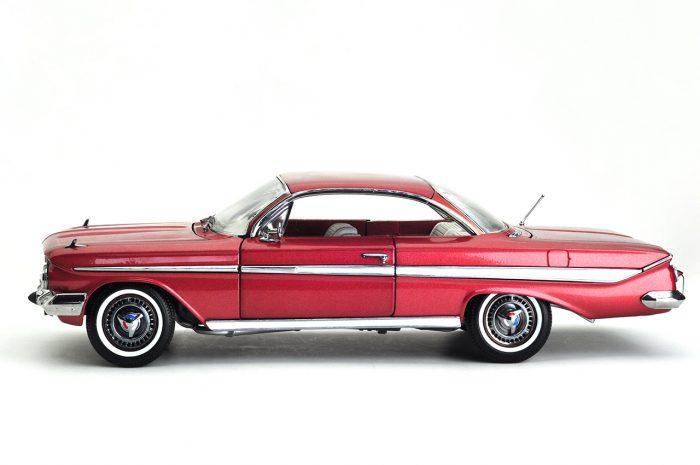 1961 Chevrolet Impala Sport Coupe - Honduras Maroon - Image 9