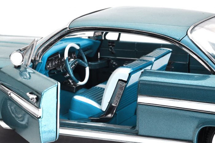 1961 Chevrolet Impala Sport Coupe - Twilight Turquoise - Image 6
