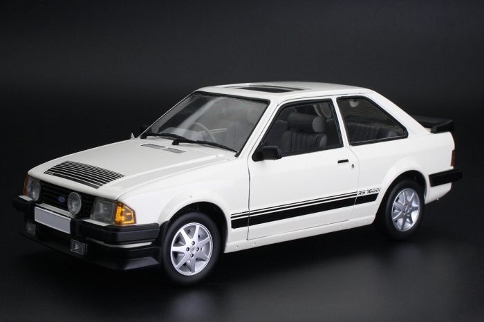 1984 Ford Escort RS1600i - Diamond White (RHD)