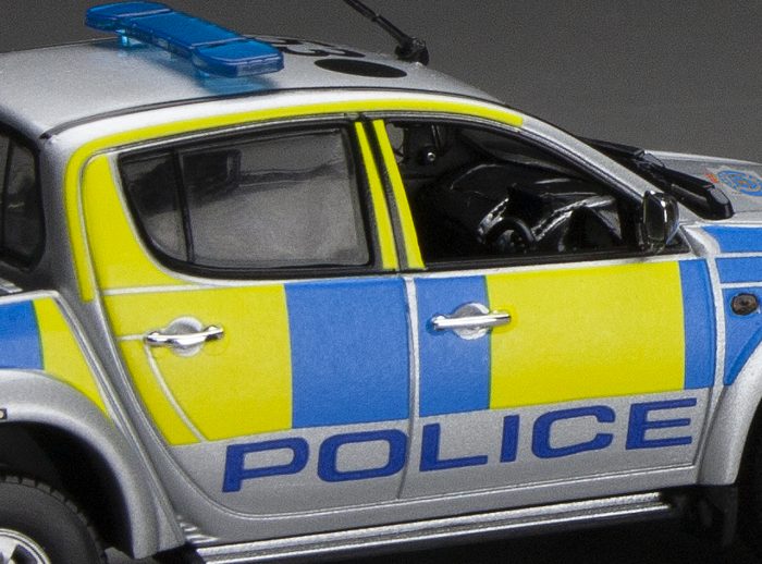 Mitsubishi L200 - Gloucestershire Police Department ( Limited Edition 399pcs) - Image 4