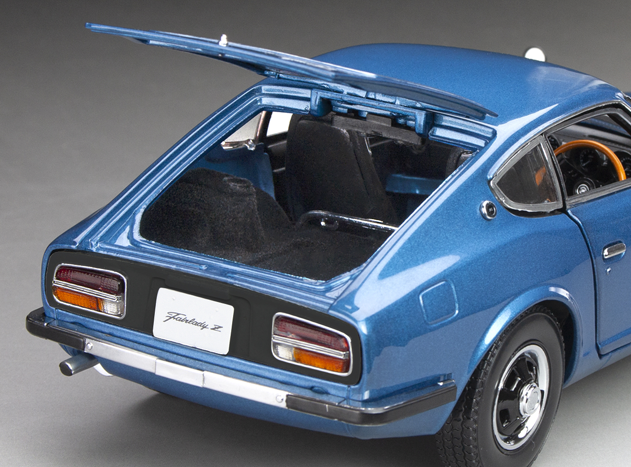 1970 Fairlady Z (S30) RHD – Blue – sunstarmodelcars