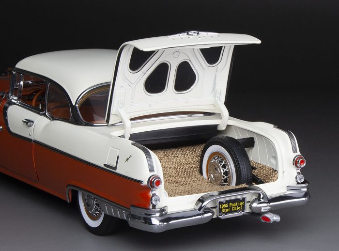 1955 Pontiac Star Chief Hard Top - White Mist / Fire Gold - Image 8