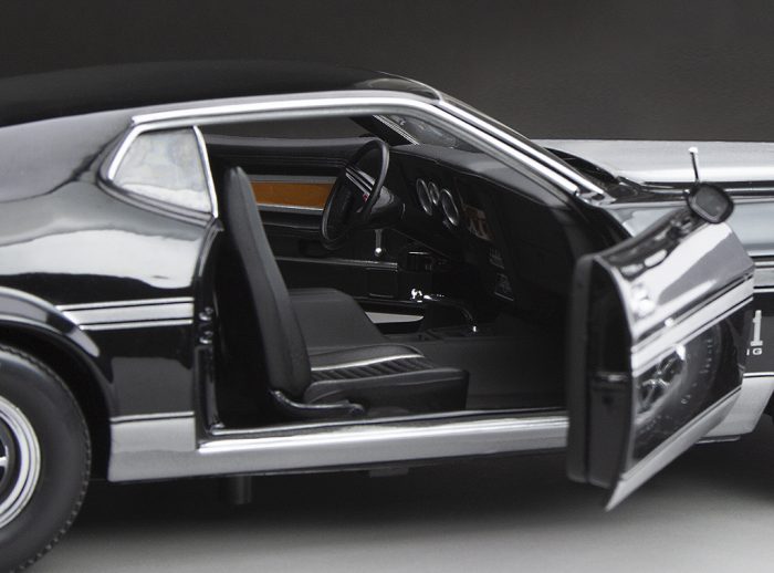 1971 Ford Mustang MACH 1 - Raven Black - Image 8