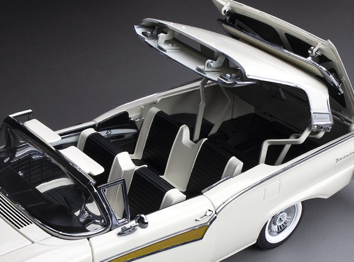 1957 Ford Fairlane 500 Skyliner - Colonial White - Image 11