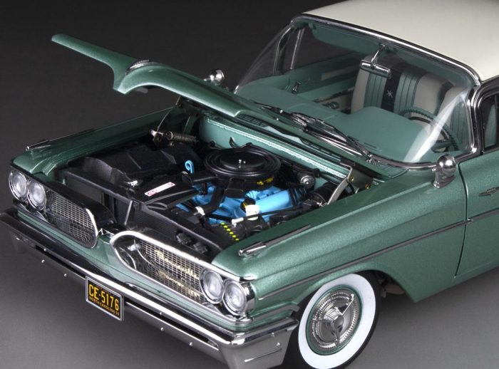 1959 Pontiac Bonneville Hardtop - Cameo Ivory / Jademist Green - Image 4