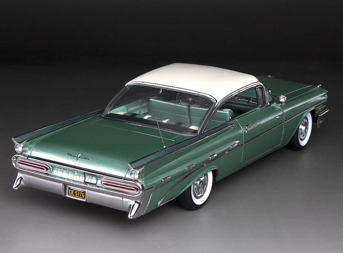 1959 Pontiac Bonneville Hardtop - Cameo Ivory / Jademist Green - Image 3