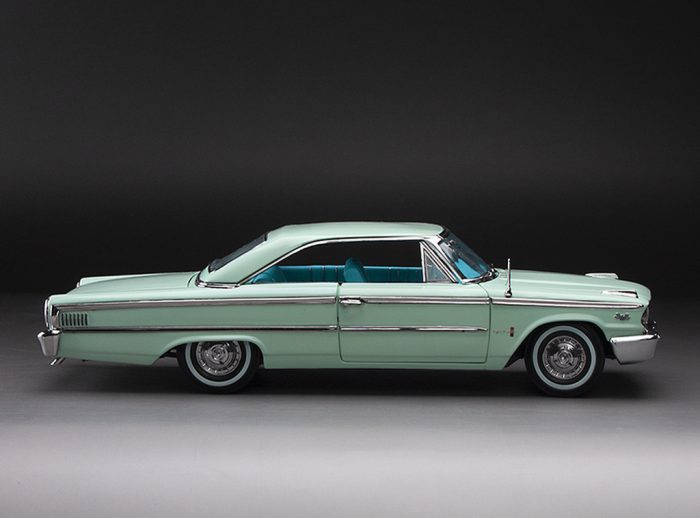 1963 Ford Galaxie 500/XL Hardtop - Glacier Blue - Image 5