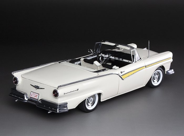 1957 Ford Fairlane 500 Skyliner - Colonial White - Image 3