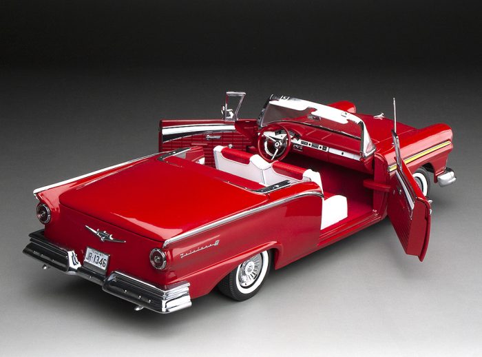 1957 Ford Fairlane 500 Skyliner - Flame Red - Image 12