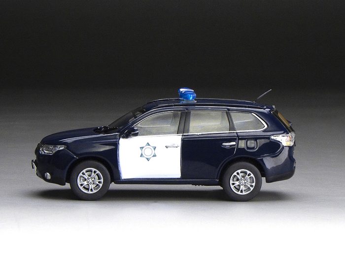 Mitsubishi Outlander - Macau Customs Department - (Limited Edition 499pcs) - Image 2
