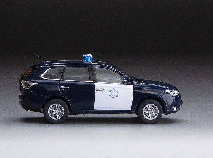 Mitsubishi Outlander - Macau Customs Department - (Limited Edition 499pcs) - Image 8