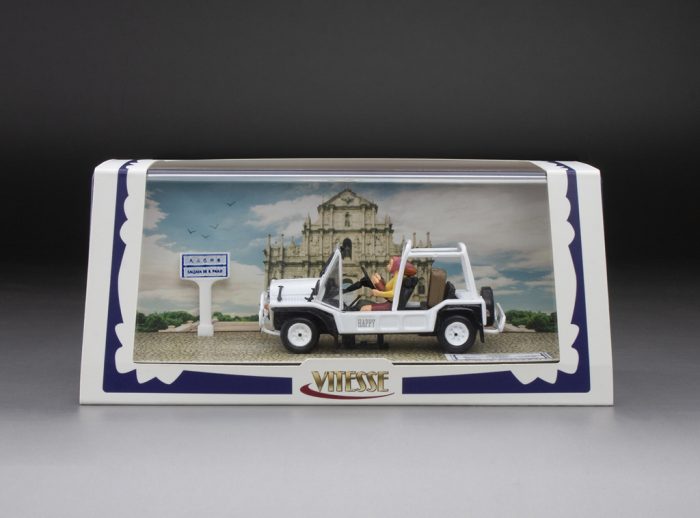 Car Rental Macau 1986 – White (with 2 resin figures and 1 Macau street signs) - Image 3