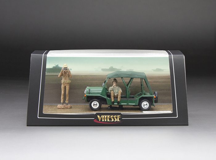 Military Vehicle - Green (with 2 resin figures) - Image 3