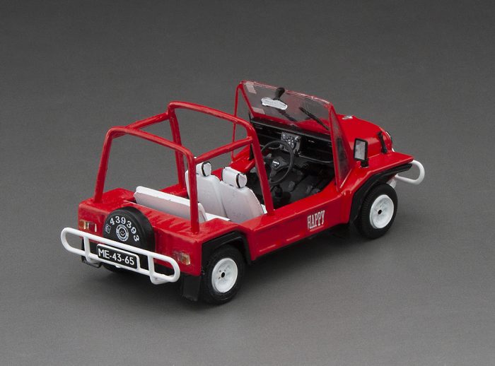 Car Rental Macau 1986 - Red (with 2 resin figures and 1 Macau street signs) - Image 6