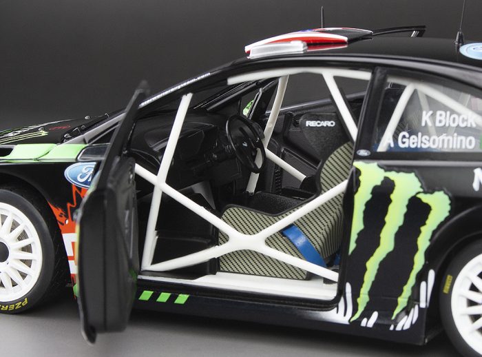 Ford Focus RS - Ken Block - 2010 Rallyday show at Castle Coombe Circuit - Image 5