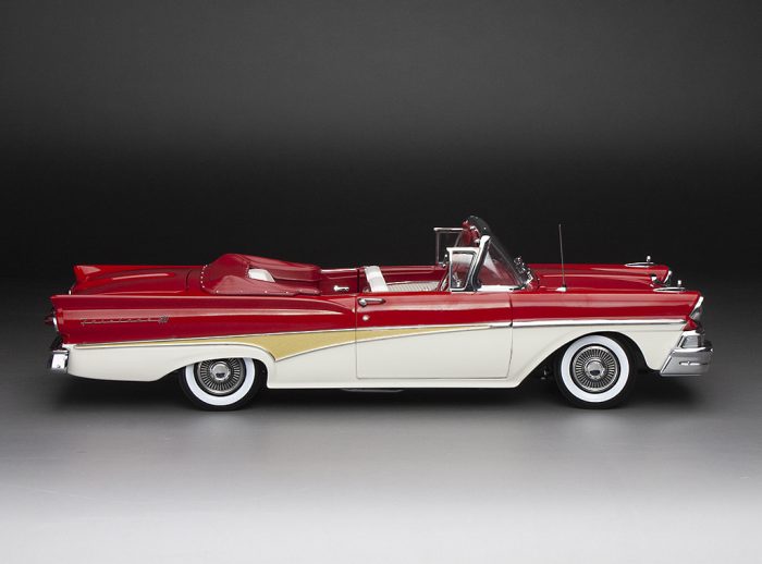 1958 Ford Fairlane Open Convertible - Torch Red/White - Image 6
