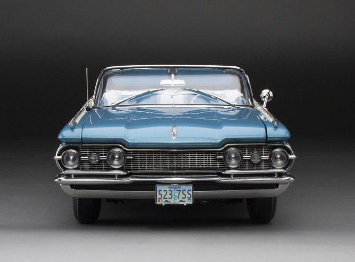 1959 Oldsmobile "98" Open Convertible - Aqua Mist Metallic/ Polaris White - Image 4