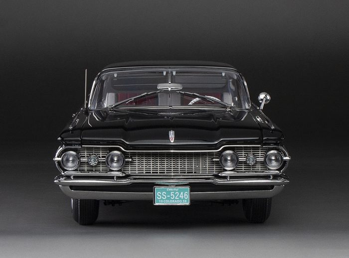 1959 Oldsmobile "98" Hardtop - Ebony Black - Image 4