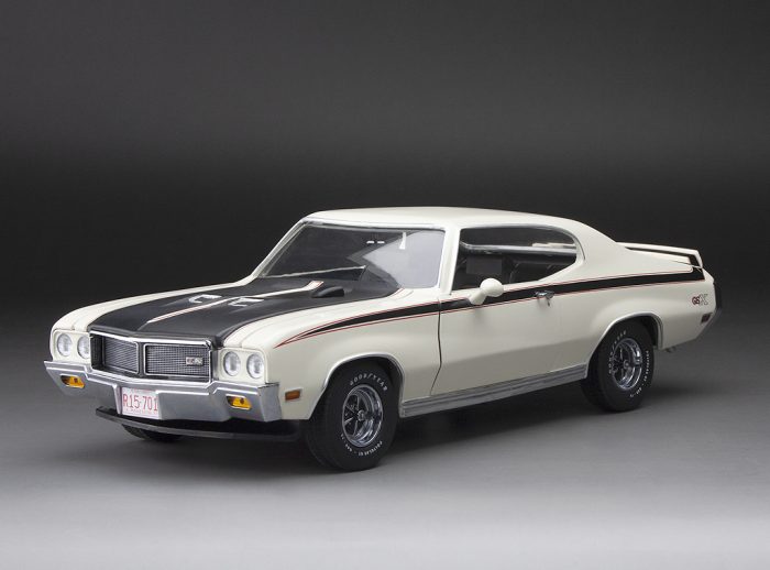 1970 Buick GSX - Apollo White