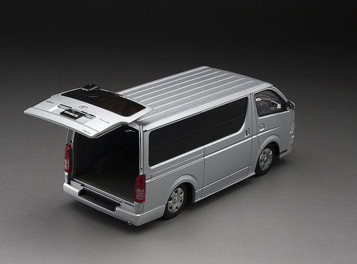 Toyota H200 HiAce Van SuperGL - Silver - Image 5