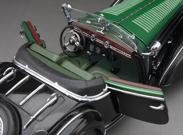 1939 HORCH 855 ROADSTER - Black / Dark Green - Image 12