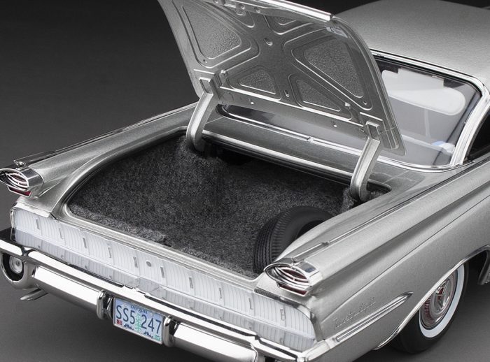 1959 Oldsmobile "98" Hardtop - Silver - Image 11