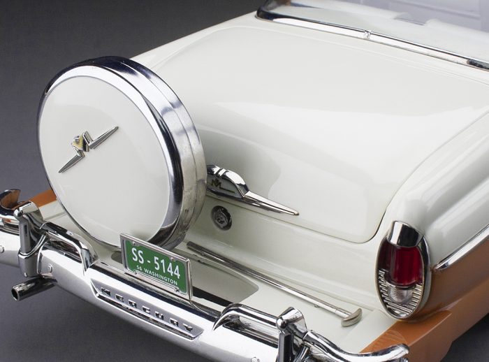 1956 Mercury MontClair Hard Top with spare tire - Glamour Tan/Classic White - Image 12