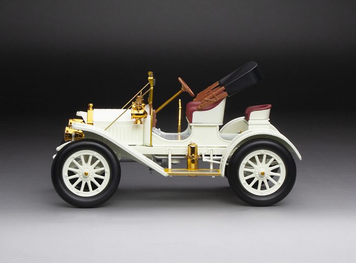 1908 Buick Model 10 - White - Image 7