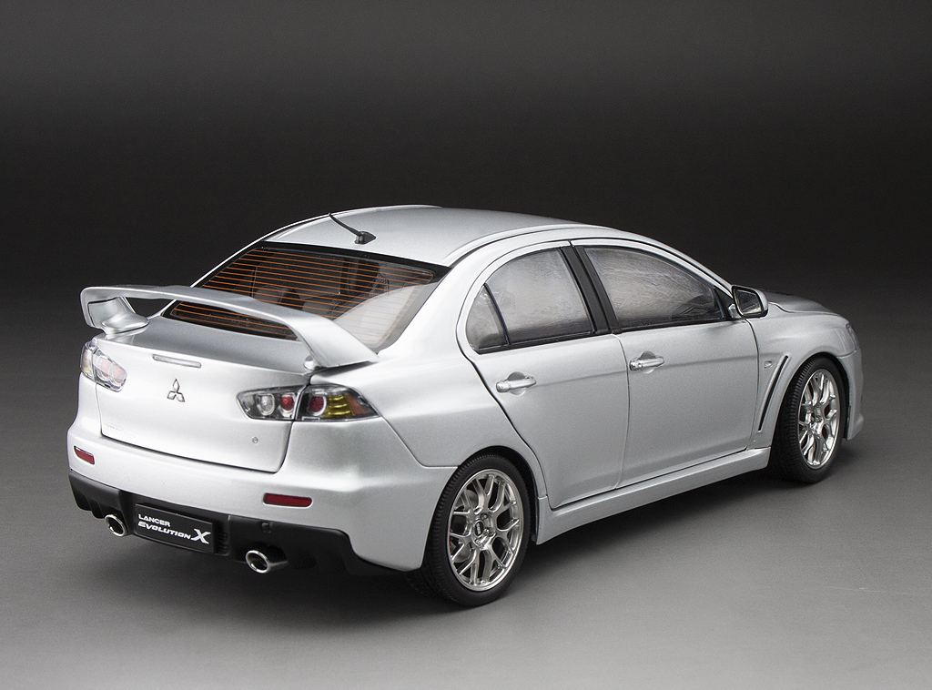 Mitsubishi Lancer Evolution X – Cool Silver Metallic (New