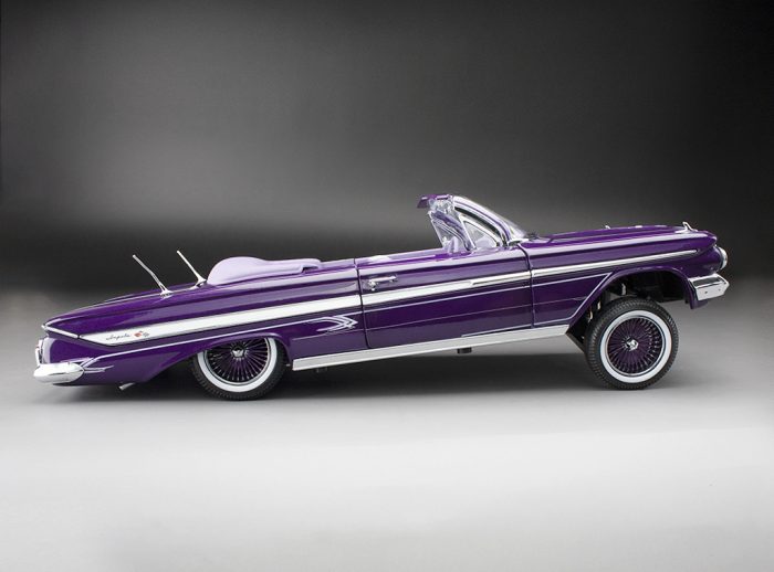 1961 Chevrolet Impala Open Convertilbe Lowrider (with movable suspension) – Purple - Image 9