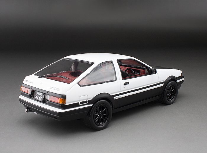 Toyota Sprinter Trueno GT Apex (AE86) - White/Black - Image 4