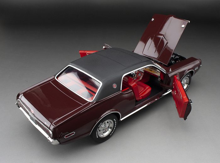 1968 Mercury Cougar XR7G - Black Cherry - Image 11